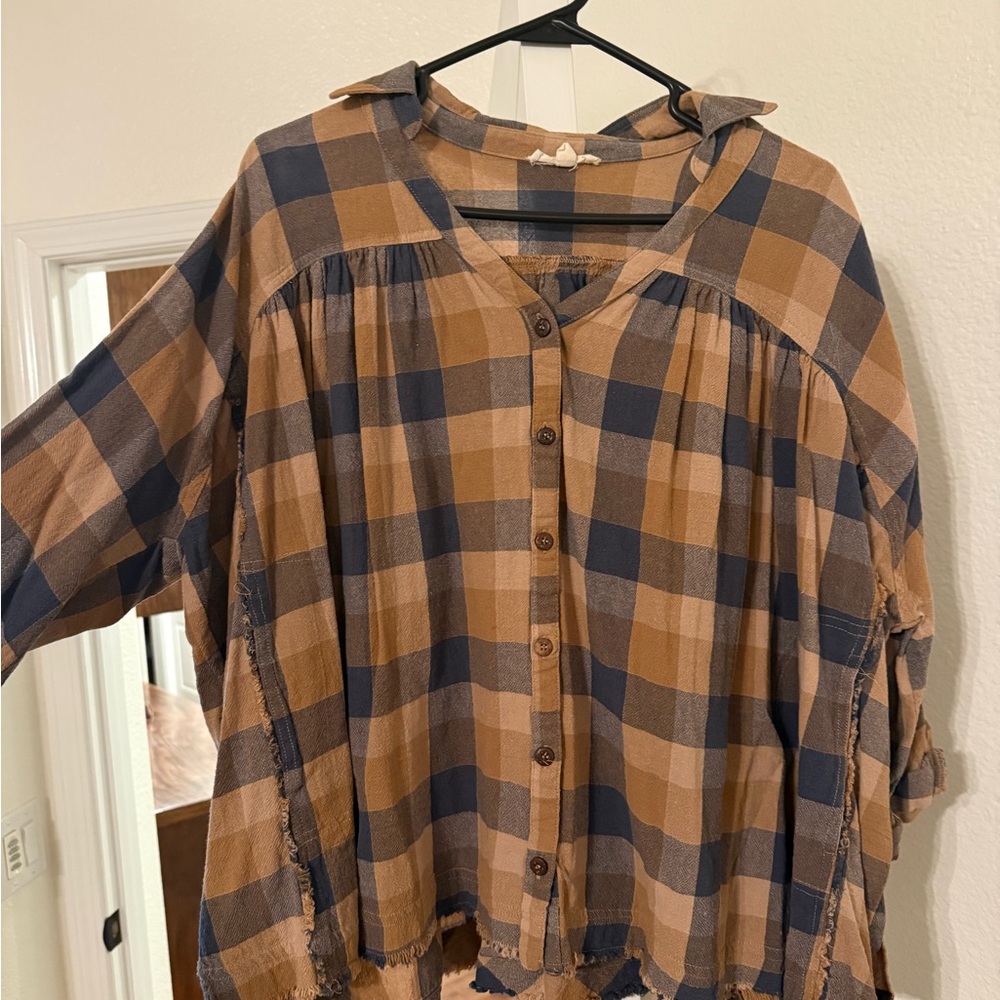 Easel Blue and Tan Plaid Button Down Shirt